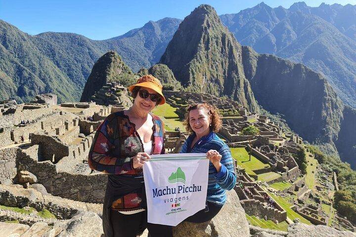 Machu Picchu & Valle Sagrado 2-Day Tour