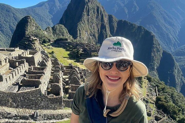 Machu Picchu & Valle Sagrado 2-Day Tour