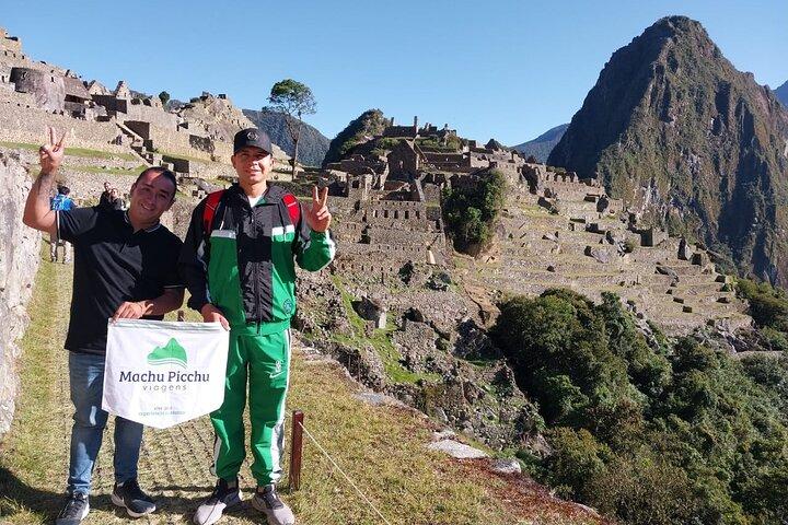 Machu Picchu & Valle Sagrado 2-Day Tour