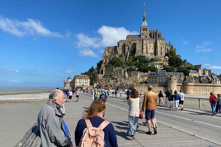 パリ発、モンサンミッシェル、ノルマンディー D-Day エクスプレスのプライベートツアー