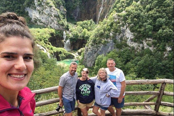 Excursión guiada de un día al Parque Nacional de los Lagos de Plitvice desde Split