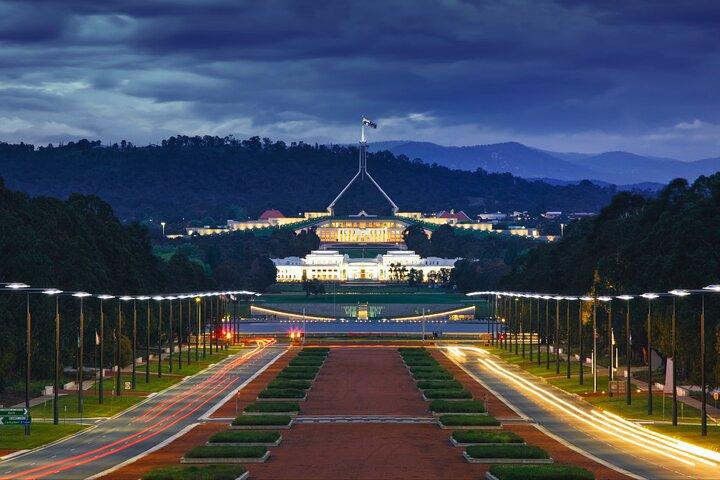 Aspectos destacados de la excursión de un día completo a Canberra
