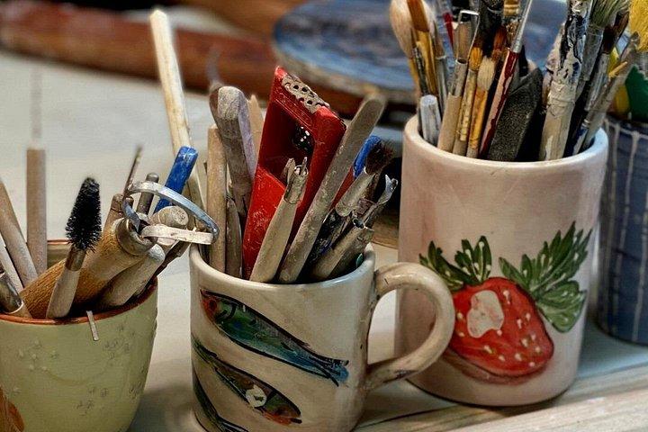 エギナ セラミックス クラス - この芸術の魔法を学び、インスピレーションを得て創造しましょう!