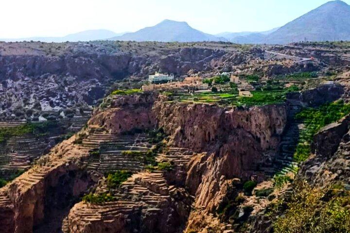 Oman Treasure FullDay Adventure at Birkat Al Mouz & Jebel Akhdar