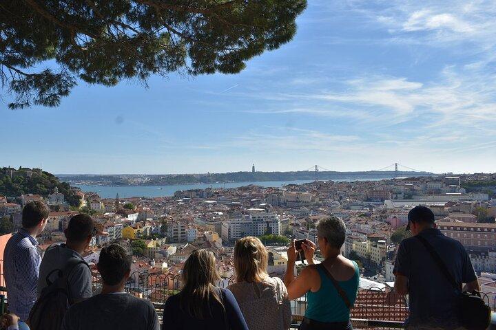 3 Day Tour! Lisbon, Sintra, Nazaré & Óbidos