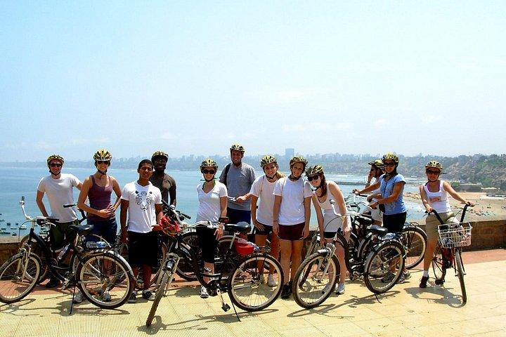 自転車ツアーサンイシドロ、ミラフローレス、バランコ、