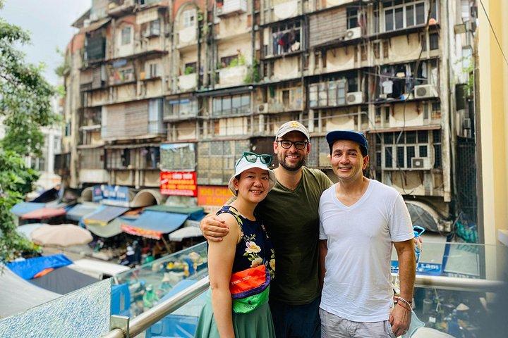 Comida de rua vegana e histórias de Hanói