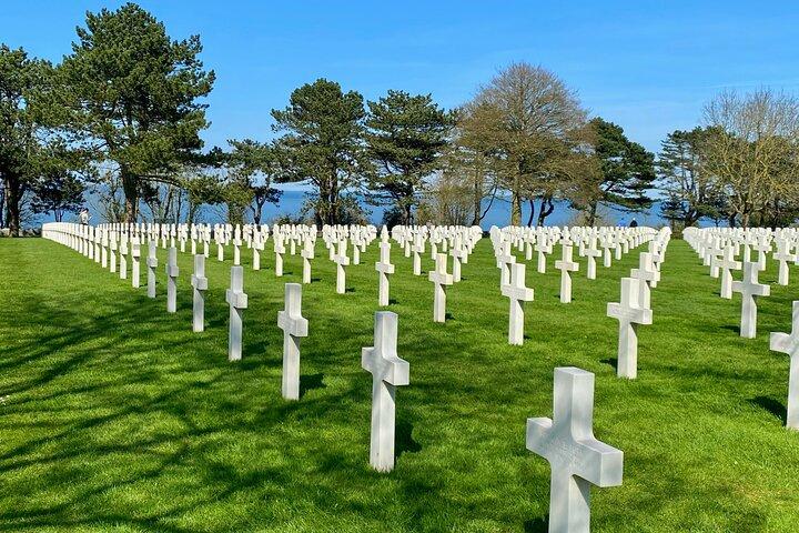 カーンまたはバイユーからトップ 5 の名所を巡るノルマンディー D-Day プライベート ツアー