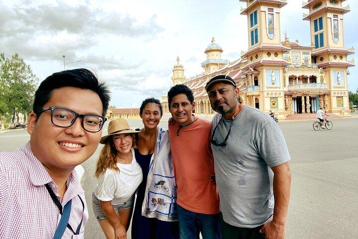 Visita Privada ao Santuário de Cao Dai | Hidden Gems of Tay Ninh