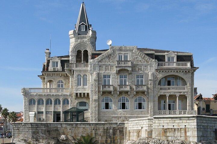 Sintra and Cascais Small Group Full-Day Tour from Lisbon