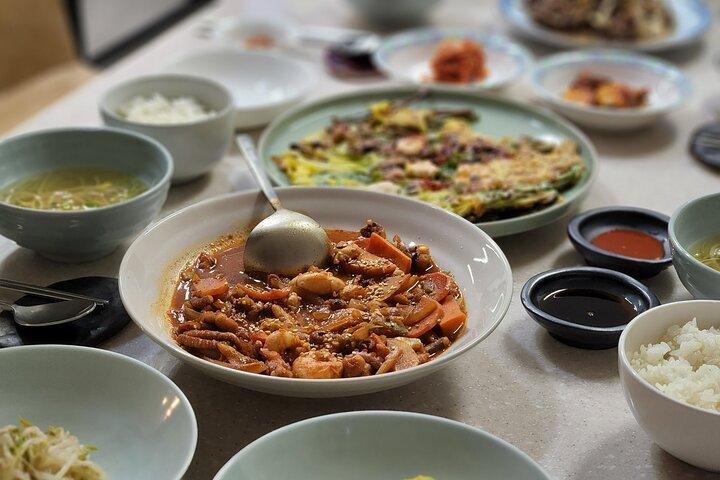 Busan Lokale kookcursus met markttour