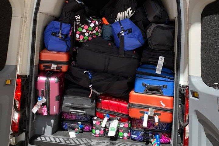 サンファンからファハルドまたはセイバ空港/フェリーまでの交通手段