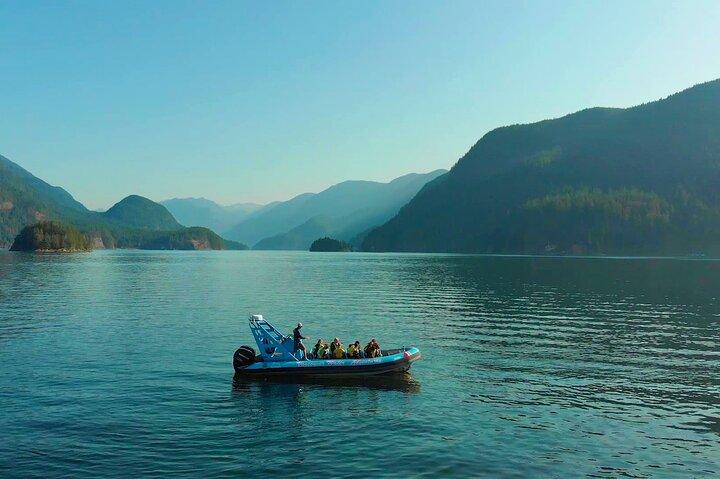 Excursion en zodiaque à Granite Falls par Vancouver Water Adventures