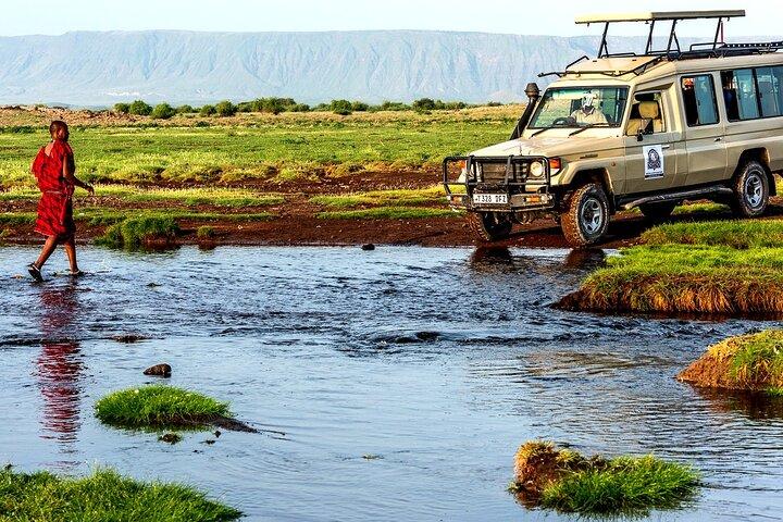 Safari de campamento de aventura de 5 días a Serengeti, cráter de Ngorongoro y Tarangire
