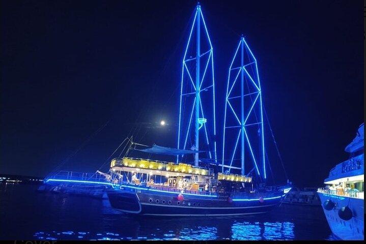 Cena crucero y espectáculo en sharm elsheikh