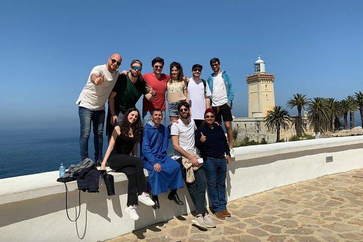 Tutti i luoghi mozzafiato di Tangeri in un tour privato