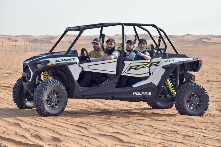 クワッドバイクでのイブニングデザートサファリ - 共有