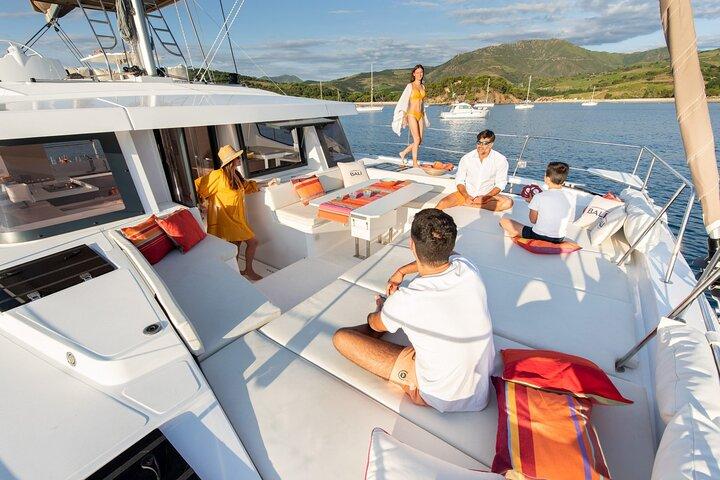 Tour en catamarán de lujo por Chipre desde Limassol