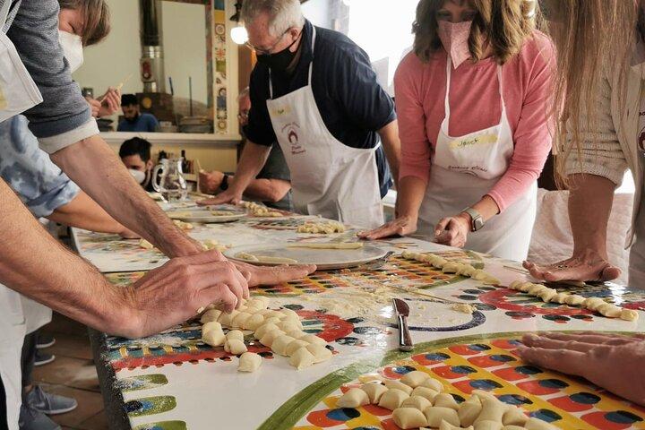 Taormina Pizza Making Class- Aus Messina