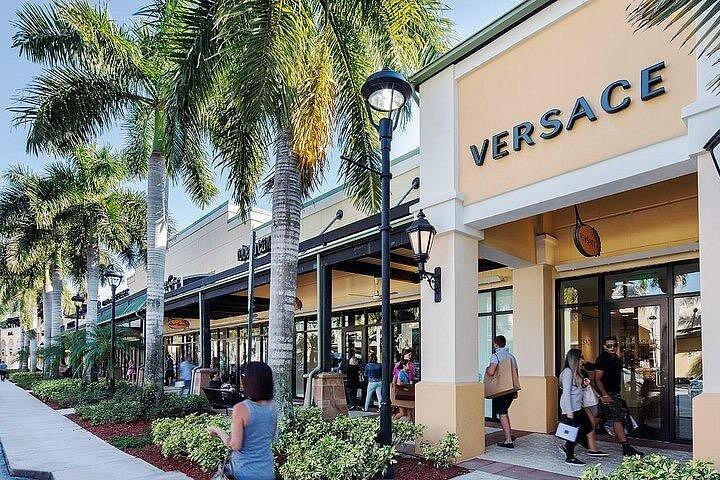 Sawgrass Mills Mall Round-Trip Transport from Miami