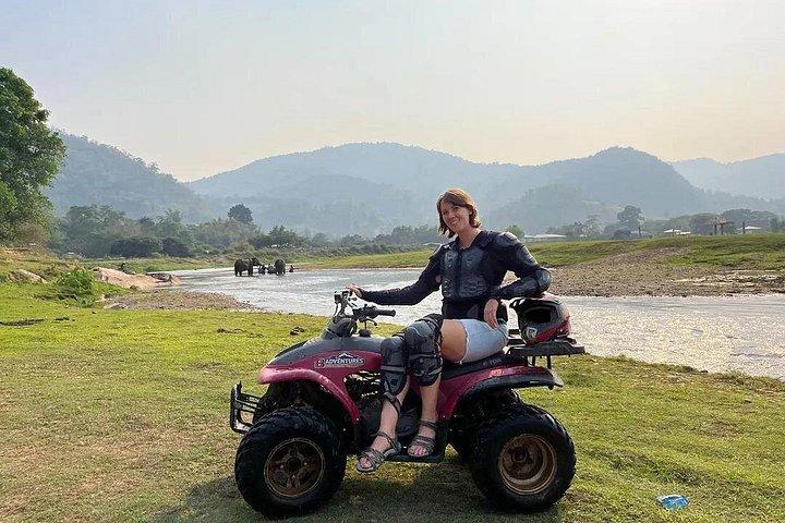 チェンマイでのプライベート ホワイト ウォーター ラフティングと ATV アドベンチャー