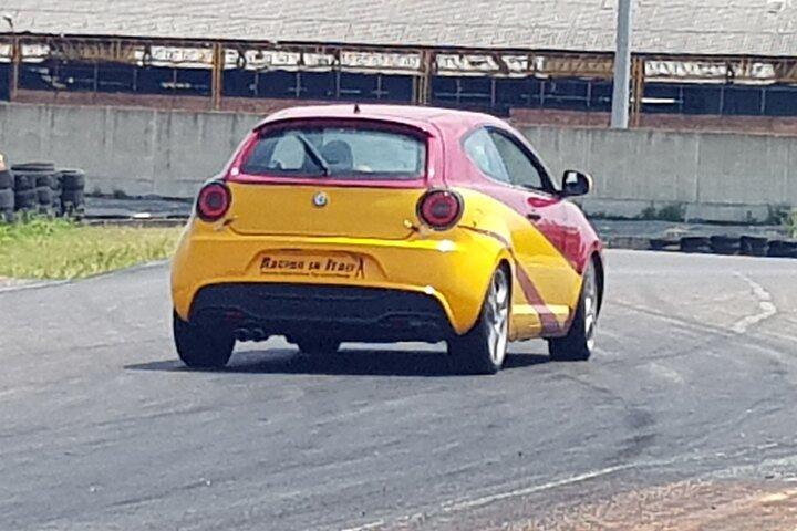 Esperienza mista di prova di guida su strada e gare con super car