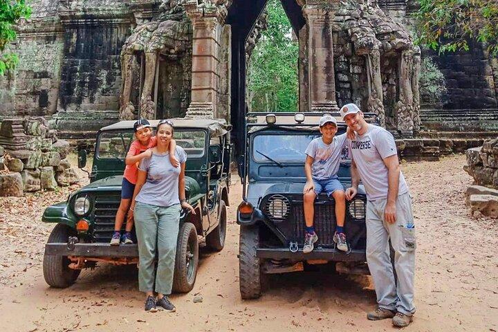 Angkor Temples Jeep Tour / SUV Car Available