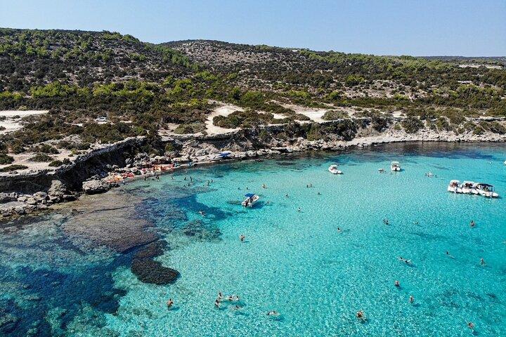 Blue Lagoon Akamas – passeio de barco, de Limassol