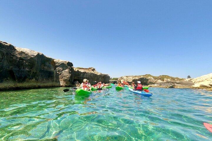 Passeio de caiaque e canoa para Roca Vecchia e La Grotta della Poesia