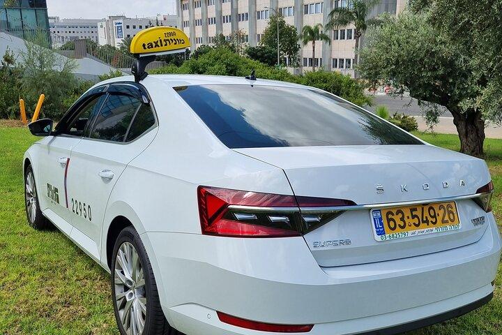テルアビブのホテルから空港までのプリベットピックアップ