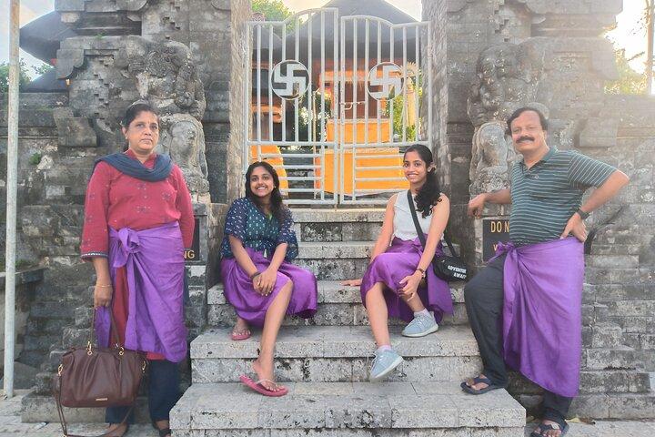 Denpasar stadsrundtur: Garuda Wisnu Kencana-statyn och Uluwatu-templet