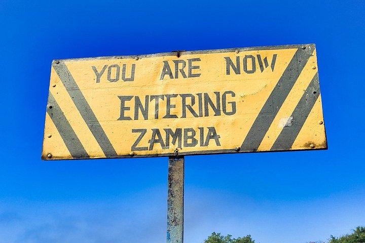 Victoria Falls Bridge Walking Tour–Small Group Safari Experience