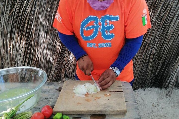 Excursão de dia inteiro com pesca e mergulho com snorkel de Holbox