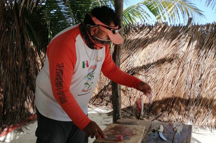Excursão de dia inteiro com pesca e mergulho com snorkel de Holbox