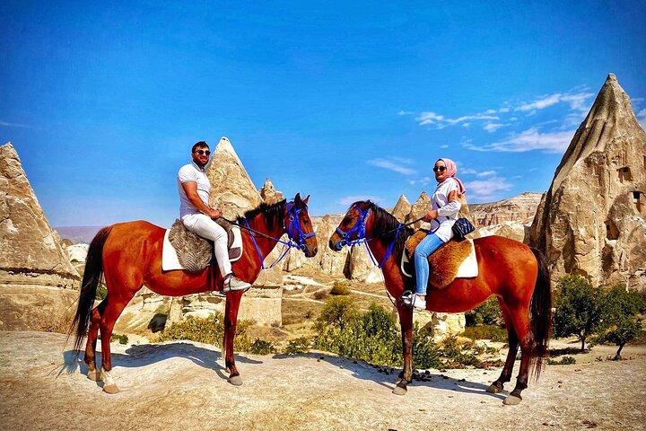 2 timers heste-solnedgangsridning i Cappadocia