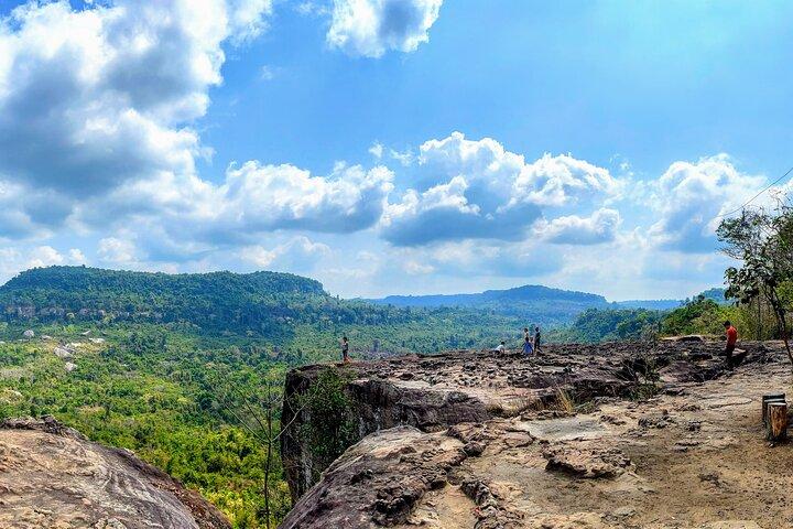2 dages privat tur til Kulen Mountain Jungle Trekking Adventure