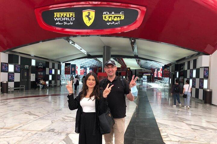 Fra Dubai: Abu Dhabi Day Tour med Ferrari World Tickets