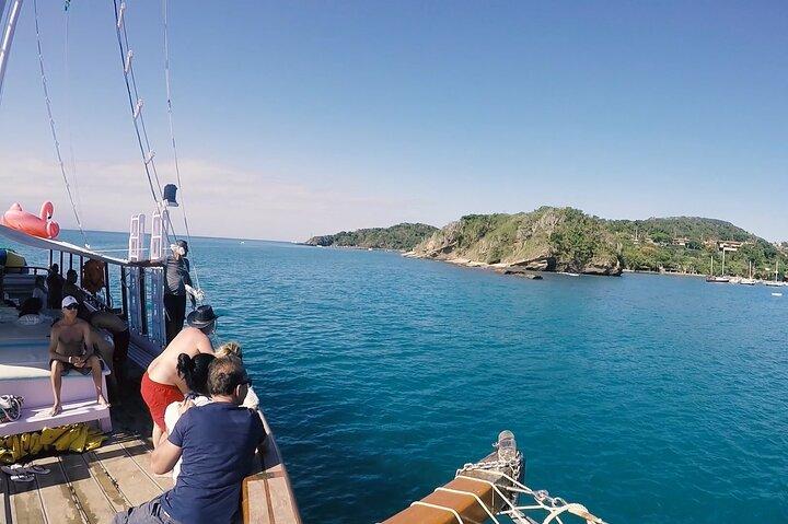 Paseo en Barco en Buzios con Almuerzo
