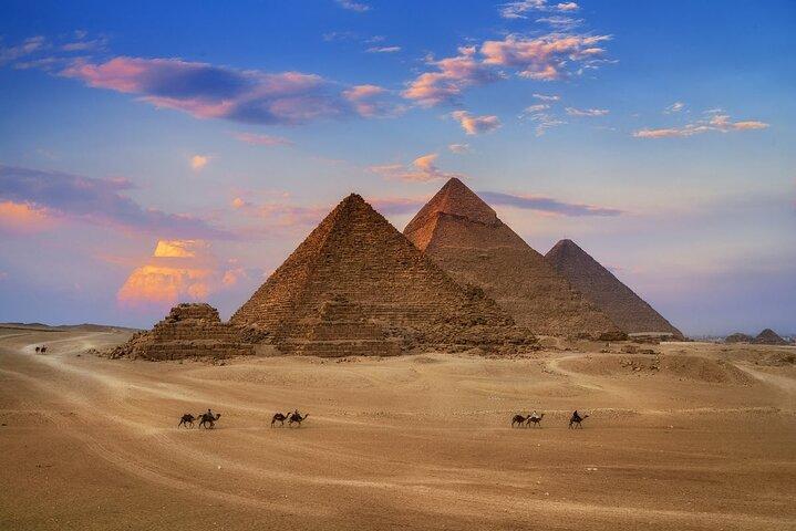 Private Tour zu den Pyramiden von Gizeh, Sphinx, Ägyptisches Museum mit lokalem Mittagessen