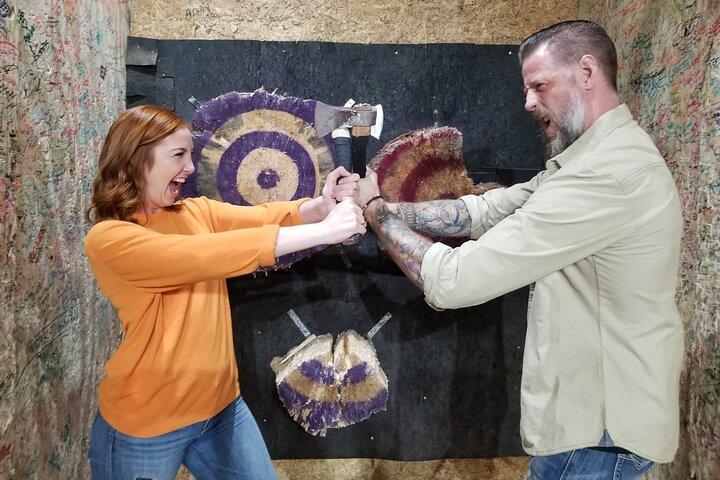 Fremont Street Axe Throwing : Scatena il tuo vichingo interiore