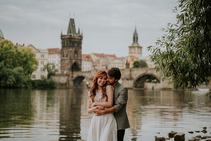 プラハの写真家：カップル、結婚式前＆ポートレート撮影