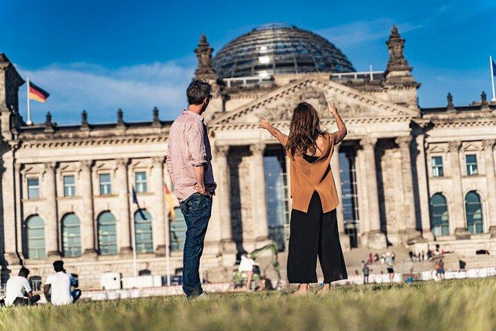 Tour storico privato del Terzo Reich di Berlino con furgone nero