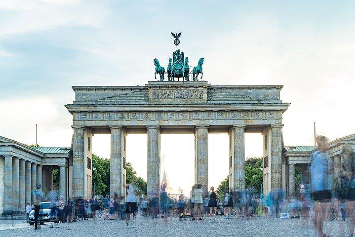 Private Berlin Tour: Berlin Wall & Cold War First-Hand Stories