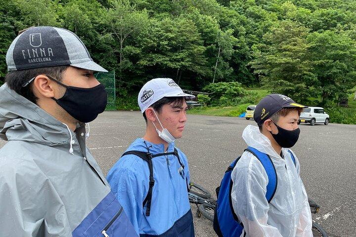 札幌発の野幌森林公園マウンテン バイク ツアー