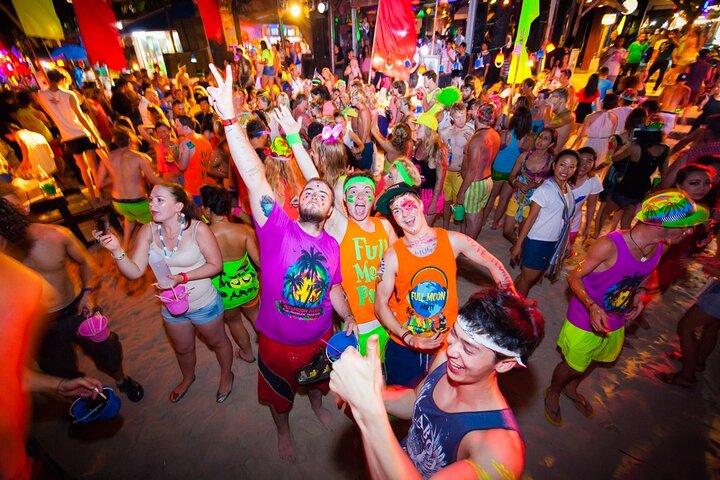 Samui : Fullmånefest med motorbåtstransfer