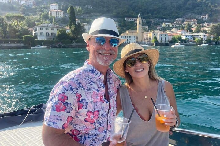 4H Como Lake Cruise drop of Bellagio and Varenna on Mostes Boat