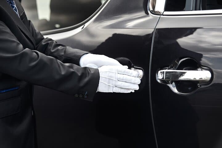 Private Transfer from Tokyo to Haneda Airport