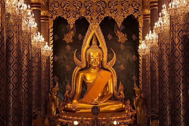 バンコクからアユタヤユネスコ寺院＆バーンパイン宮殿ツアー