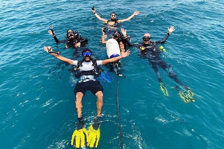 Pleasure Scuba Diving a Fujairah per Certified Diver