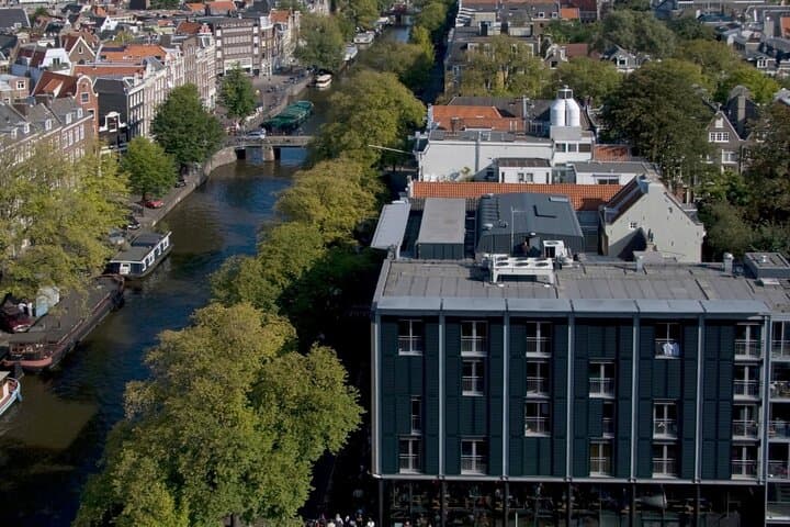Private Jewish tour of Amsterdam with local tour guide